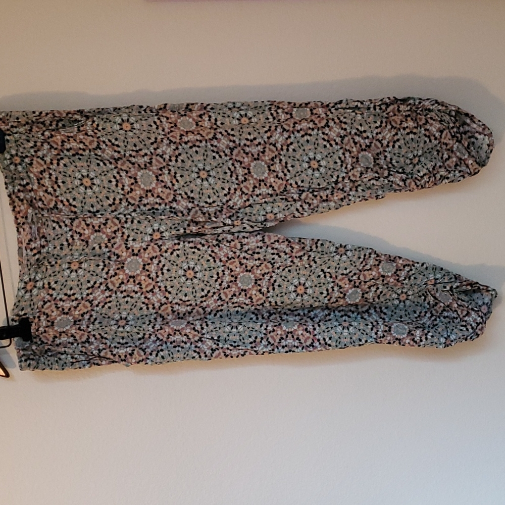 American Rag Capris - Picture 11 of 15